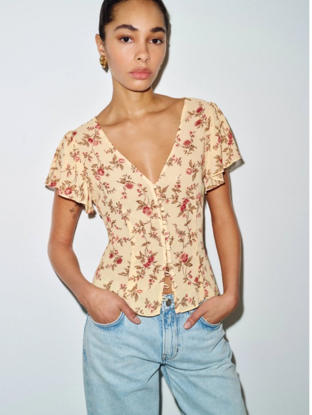 Reformation Ramona Top Yellow - Size 8 - Picture 3 of 8